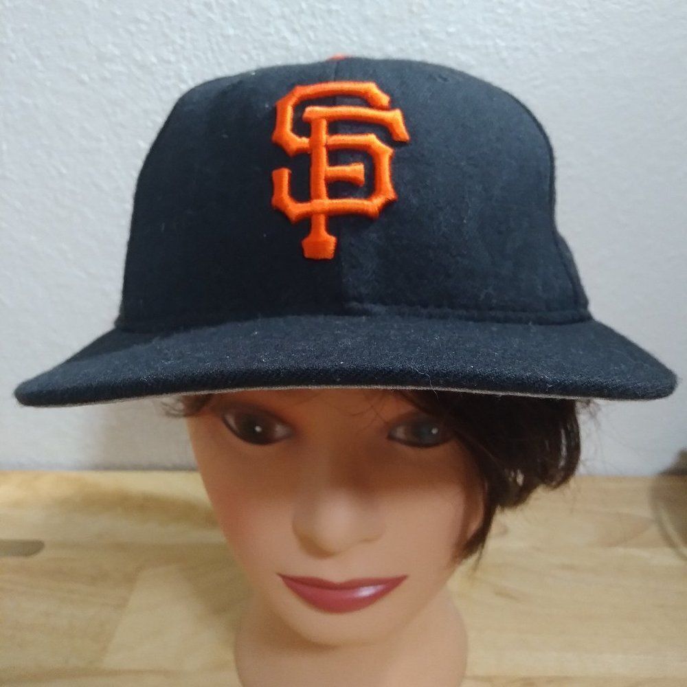 Deadstock Vintage New Era 5950 San Francisco Giants Fitted Hat Cap